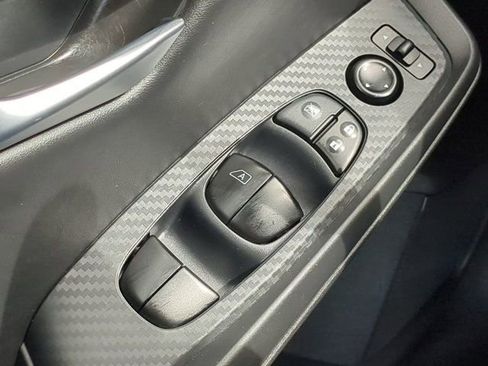 Used 2025 Nissan Sentra SV FWD image 20