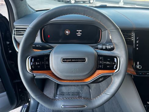 Used 2022 Jeep Grand Wagoneer Series II w/ Flexible Seating Group image 24