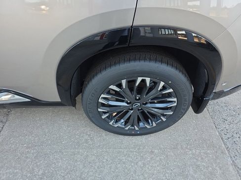 New 2026 Nissan Rogue Platinum image 12