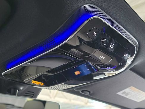 Used 2026 Mercedes-Benz GLC 300 4MATIC image 34