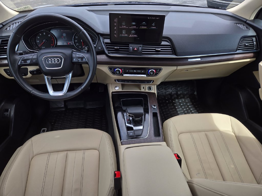 Used 2023 Audi Q5 2.0T Premium w/ Convenience Package AWD/4WD image 14