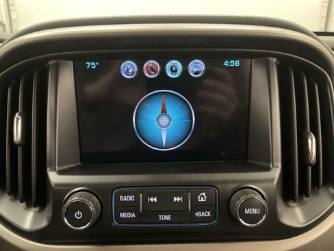 Used 2017 Chevrolet Colorado Z71 AWD/4WD image 8