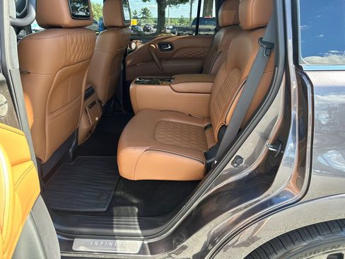 Used 2022 INFINITI QX80 Sensory w/ All-Season Package AWD/4WD image 17
