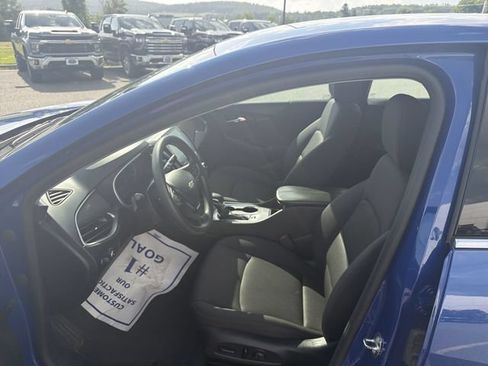 Used 2023 Chevrolet Malibu LT FWD image 21