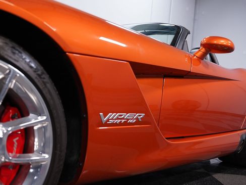 Used 2010 Dodge Viper SRT-10 image 20