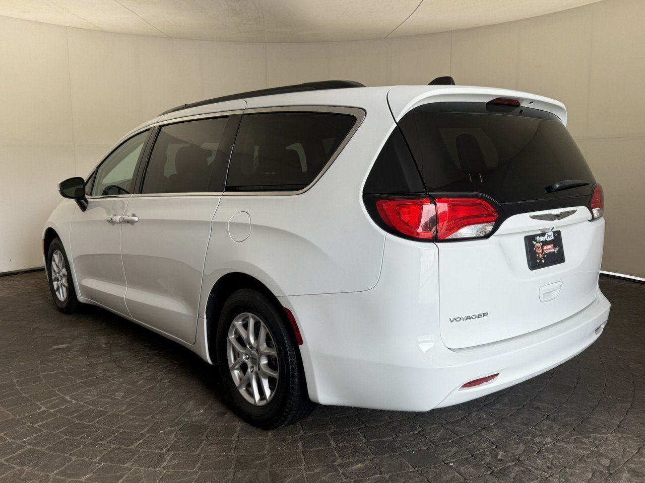 Used 2021 Chrysler Voyager Lxi FWD image 5