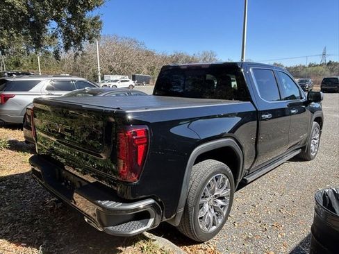 Used 2023 GMC Sierra 1500 Denali w/ Denali Reserve Package image 3