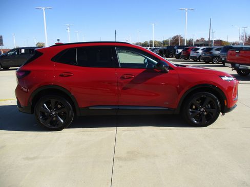 Used 2025 Buick Envision Sport Touring AWD/4WD image 7