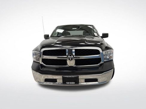 Used 2022 RAM 1500 Classic SLT image 9