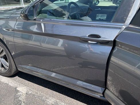 Used 2019 Volkswagen Jetta R-Line image 2