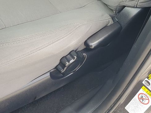 Used 2019 Toyota Tacoma SR5 image 19