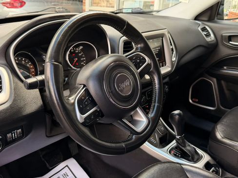 Used 2019 Jeep Compass High Altitude AWD/4WD image 9