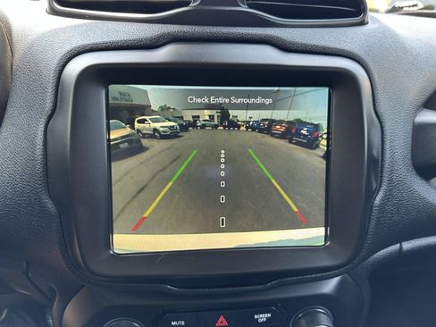 Used 2020 Jeep Renegade Limited w/ UConnect 8.4 Nav Group AWD/4WD image 60