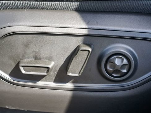 New 2026 Jeep Grand Cherokee Altitude image 22