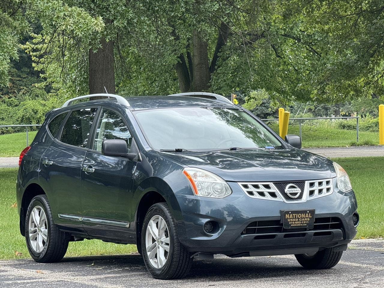 Used 2015 Nissan Rogue S w/ Convenience Package FWD image 2