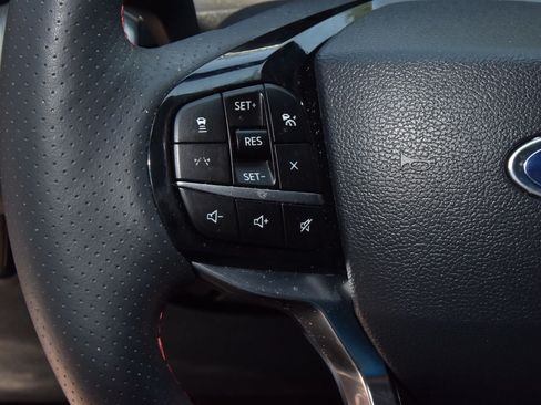 Certified 2025 Ford Explorer ST-Line RWD image 24