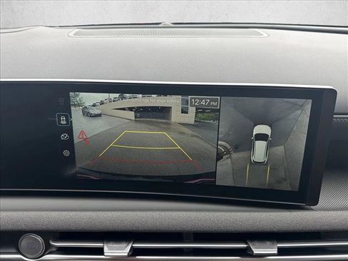 Certified 2025 Hyundai Tucson Limited image 13