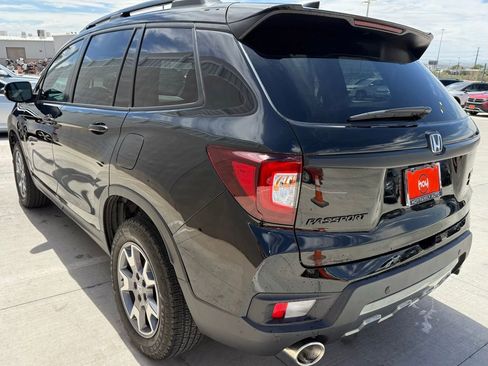 Used 2023 Honda Passport TrailSport image 7