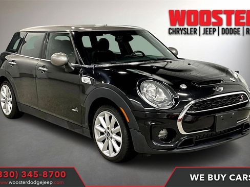 Used 2017 MINI Cooper Clubman S image 1