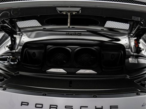 Used 2018 Porsche 911 GT3 w/ Sport Chrono Package image 3