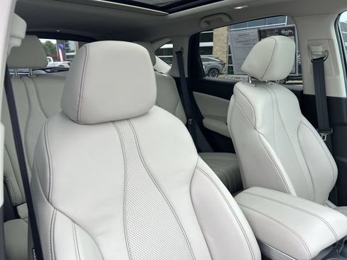 Used 2025 Acura RDX SH-AWD w/ Technology Package image 23
