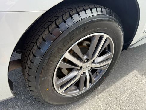 Used 2019 INFINITI QX60 Luxe w/ Essential Package image 31