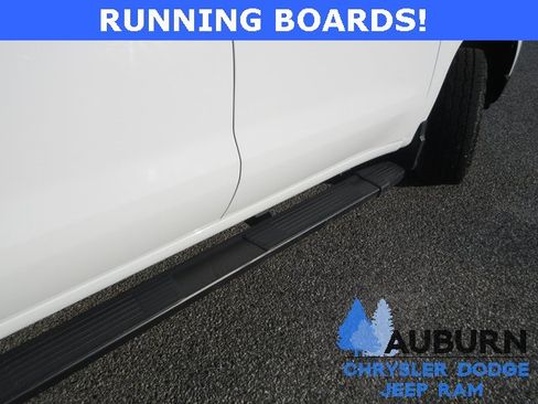 Used 2022 Chevrolet Silverado 1500 LT Trail Boss w/ Convenience Package II image 4