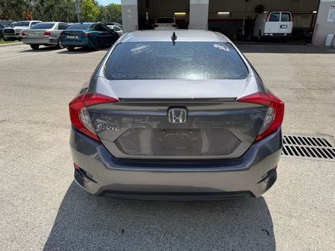 Used 2018 Honda Civic EX-L image 6