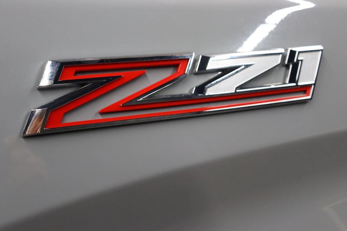 Used 2024 Chevrolet Silverado 1500 RST AWD/4WD image 9