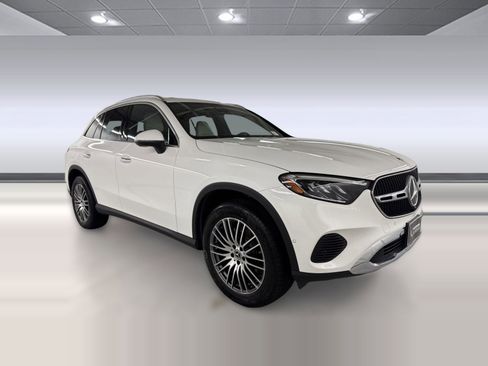 Certified 2026 Mercedes-Benz GLC 300 image 7