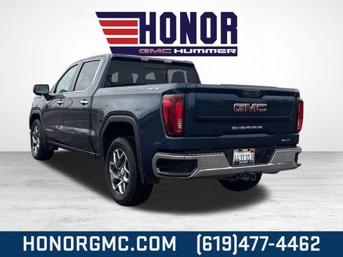 Used 2022 GMC Sierra 1500 SLT w/ SLT Convenience Package image 5