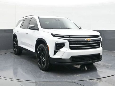 New 2026 Chevrolet Traverse LT w/ LPO, Floor Liner Package image 20