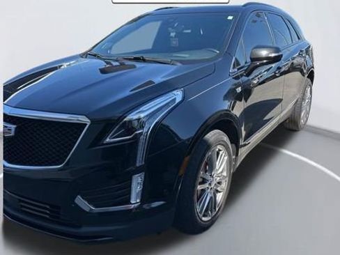 Used 2023 Cadillac XT5 Sportv w/ Technology Package AWD/4WD image 3