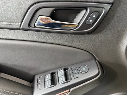 Used 2019 GMC Yukon SLT w/ Open Road Package AWD/4WD image 22