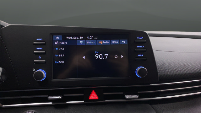New 2026 Hyundai Elantra Hybrid FWD image 14