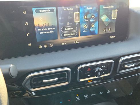 Used 2026 Nissan Sentra SV w/ Floor Mat Package image 22