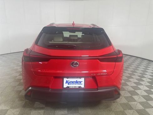 Used 2025 Lexus UX 300h AWD w/ Accessory Package (Z1) image 8