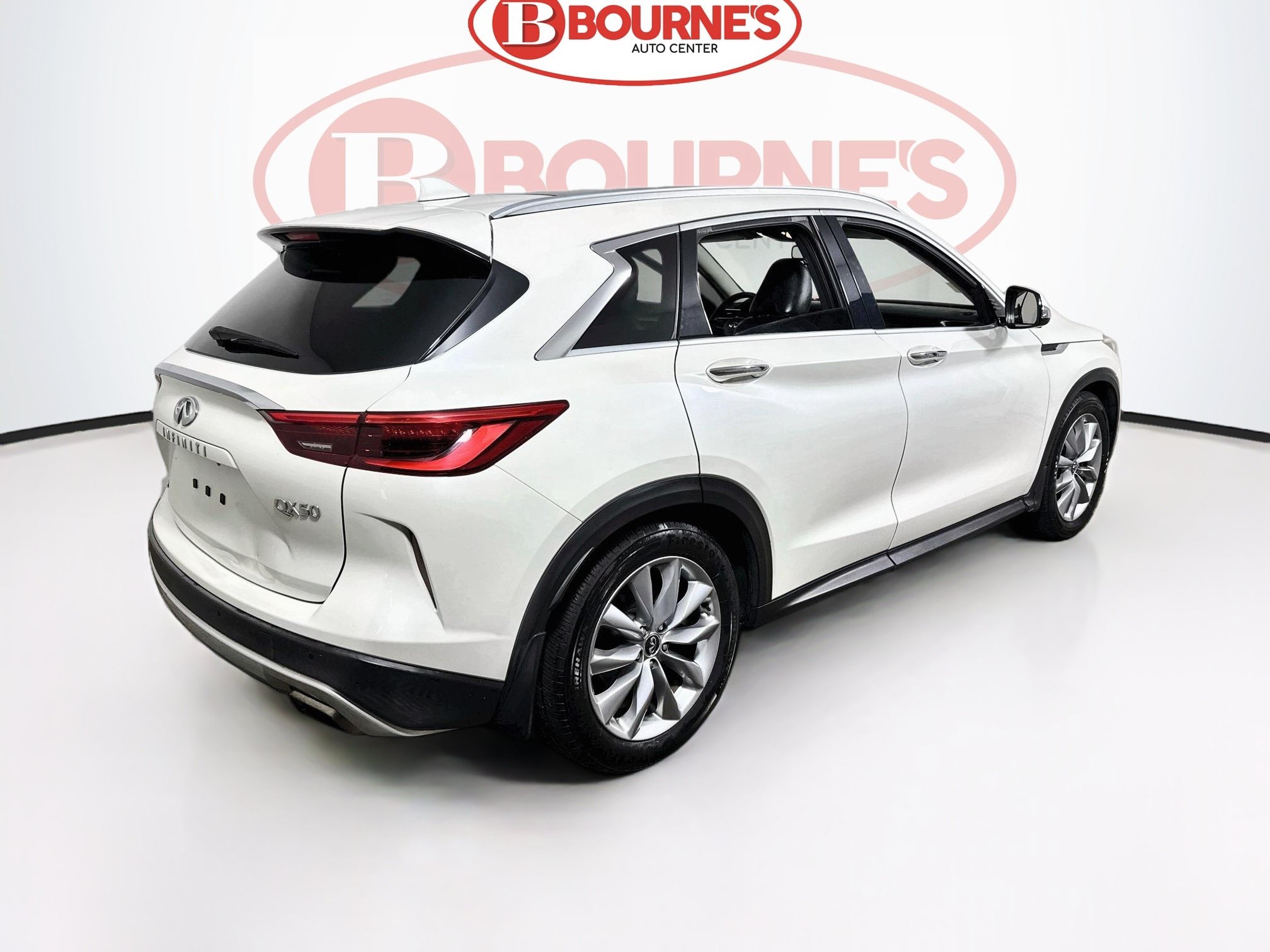 Used 2019 INFINITI QX50 Essential w/ Premium Heat Package AWD/4WD image 11