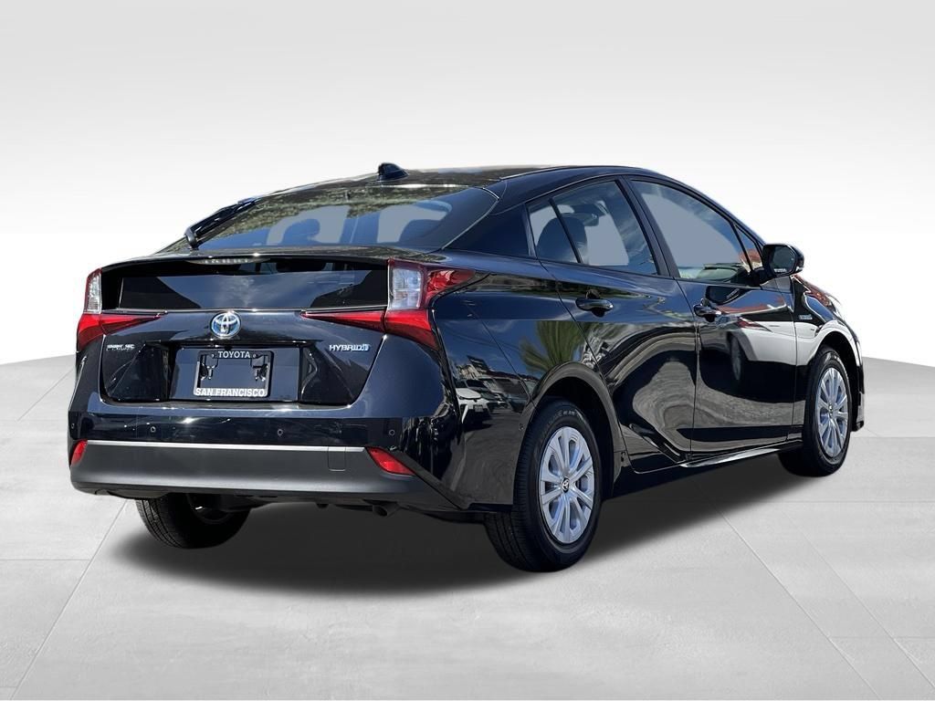 Certified 2022 Toyota Prius LE FWD image 5