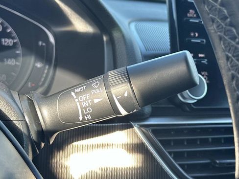 Used 2022 Honda Accord Sport image 18