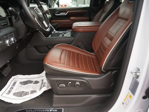 Used 2025 GMC Sierra 2500 Denali Ultimate AWD/4WD image 9