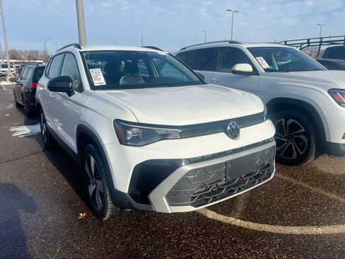 Used 2025 Volkswagen Taos S image 2