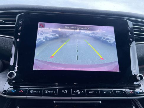 Used 2024 Jeep Wagoneer L Series II w/ Flexible Seating Group AWD/4WD image 17