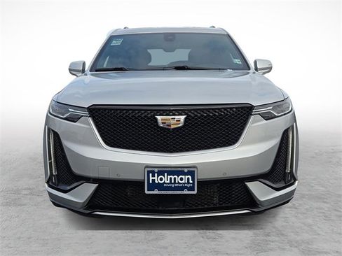 Used 2020 Cadillac XT6 Sport image 2