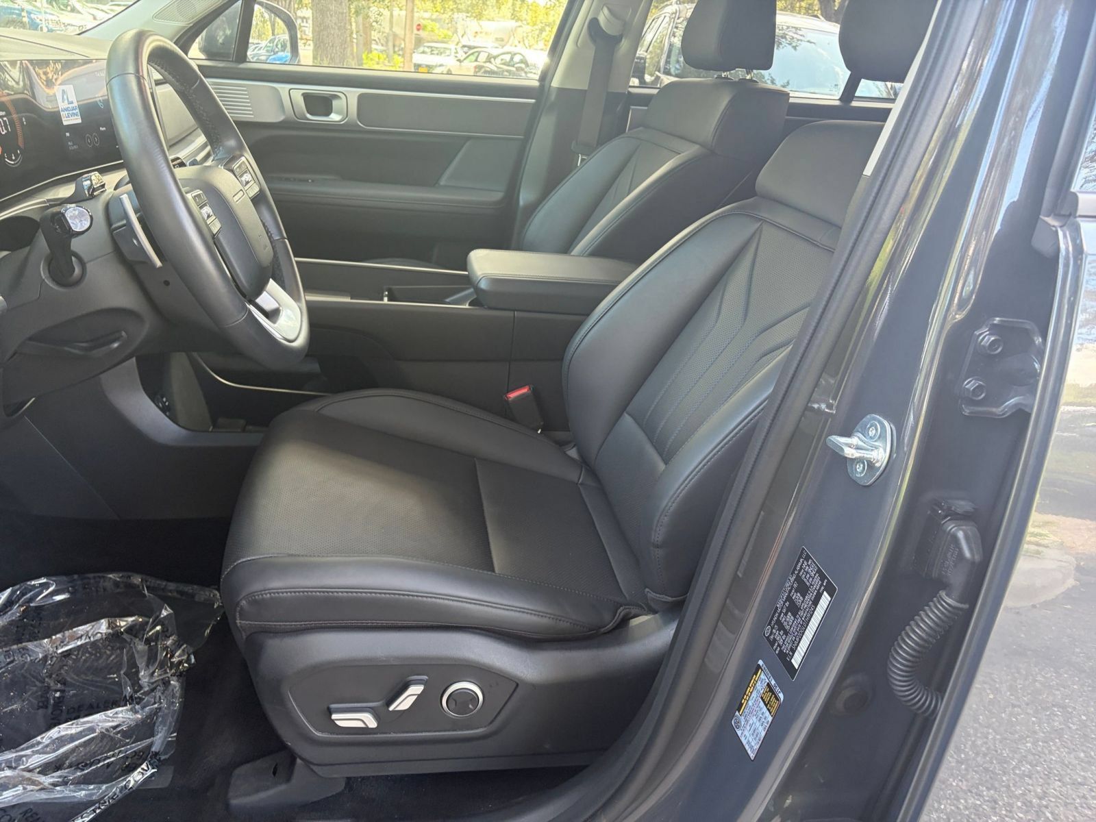 Used 2026 Hyundai Santa Fe SEL AWD/4WD image 28