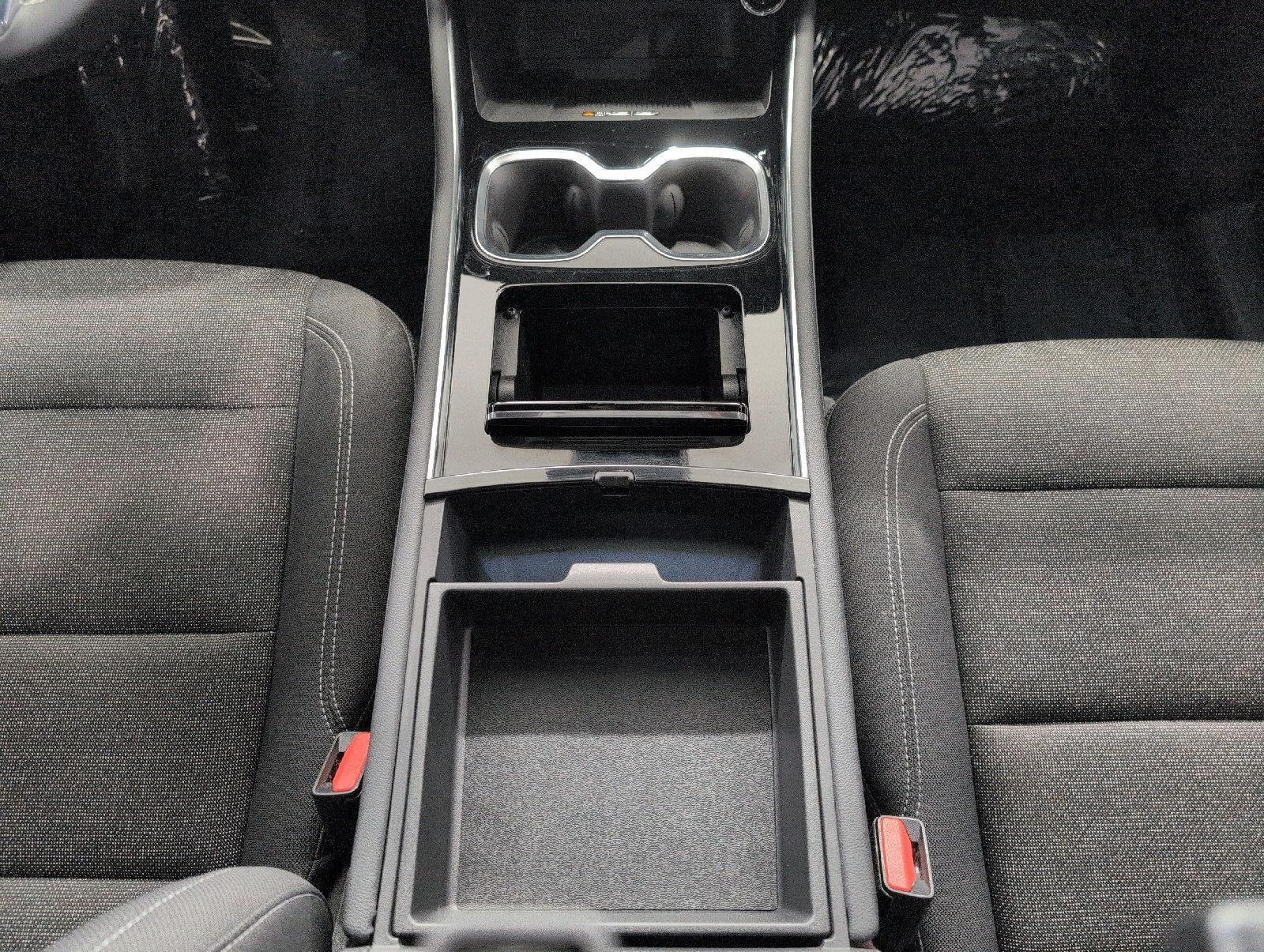Certified 2024 Chevrolet Traverse LT w/ LPO, Floor Liner Package FWD image 15