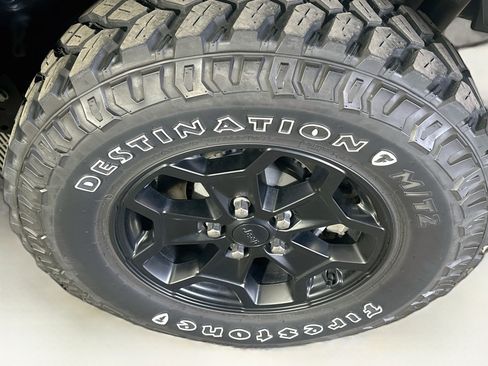Used 2023 Jeep Wrangler Unlimited w/ Cold Weather Group AWD/4WD image 11