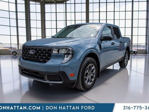 Certified 2025 Ford Maverick XLT w/ XLT Luxury Package AWD/4WD image 28