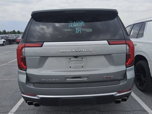 Used 2025 GMC Yukon Denali AWD/4WD image 12