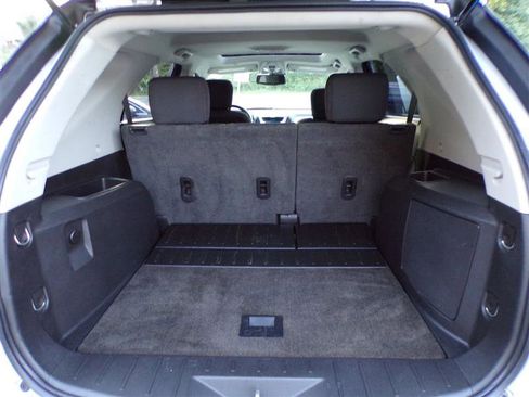 Used 2011 Chevrolet Equinox LT w/ Driver Convenience Package image 39